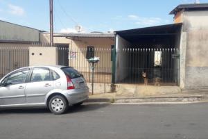 VENDO CASA PARA RENDA NA CONJUNTO HABITACIONAL